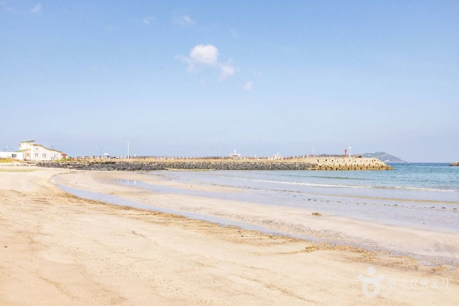 종달리해변 구좌 제주_ (2) (사진: 한국관광공사)