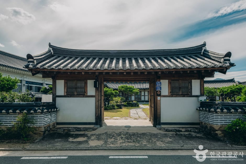 경주한옥1번가 경주 대표이미지 (사진: 한국관광공사)