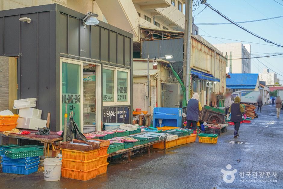 서부두수산시장 제주 제주_ (4) (사진: 한국관광공사)