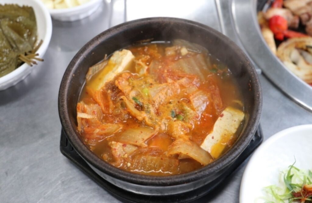 봉성식당 제주 제주_제주시__메뉴 (사진: 한국관광공사)