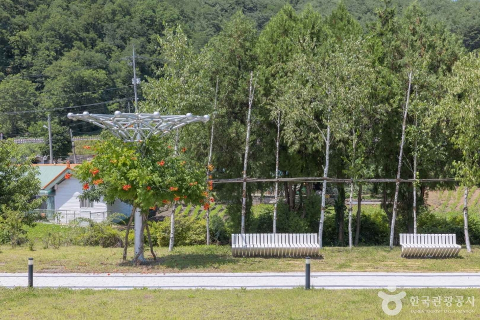 카페나전역(나전카니발농업회사법인주식회사) 정선 (2) (사진: 한국관광공사)