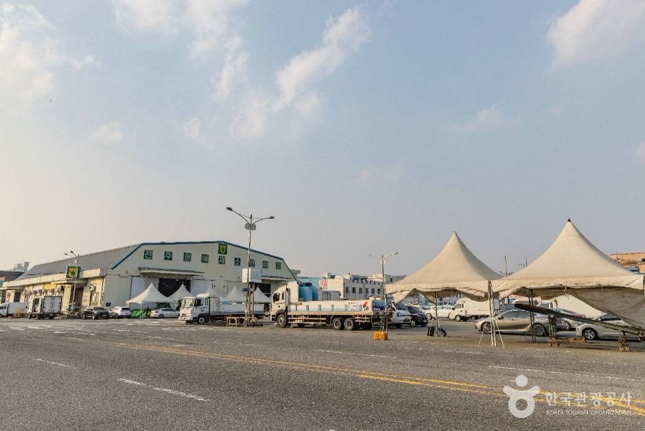 전주시 농수산물도매시장 전주 전주_ (5) (사진: 한국관광공사)