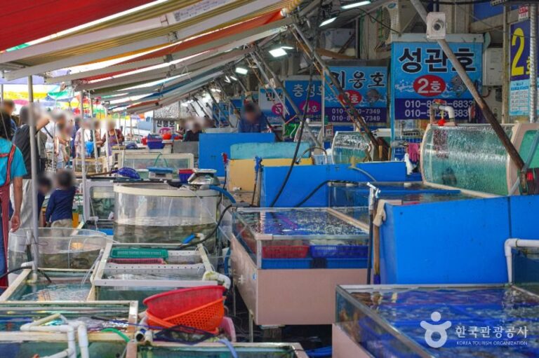 몽산포어촌계수산물판매장 태안 대표이미지 (사진: 한국관광공사)