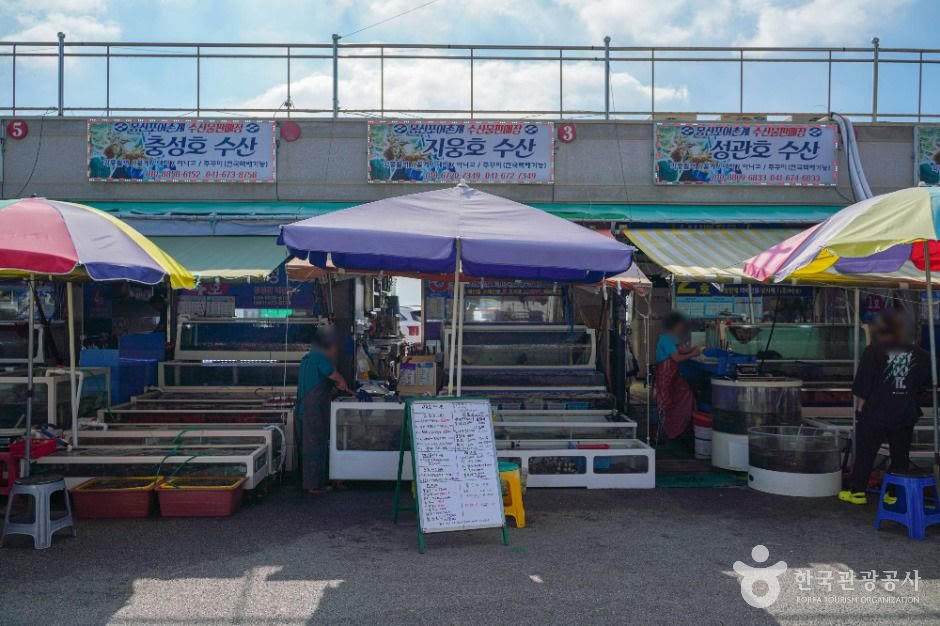 몽산포어촌계수산물판매장 태안 태안_ (6) (사진: 한국관광공사)