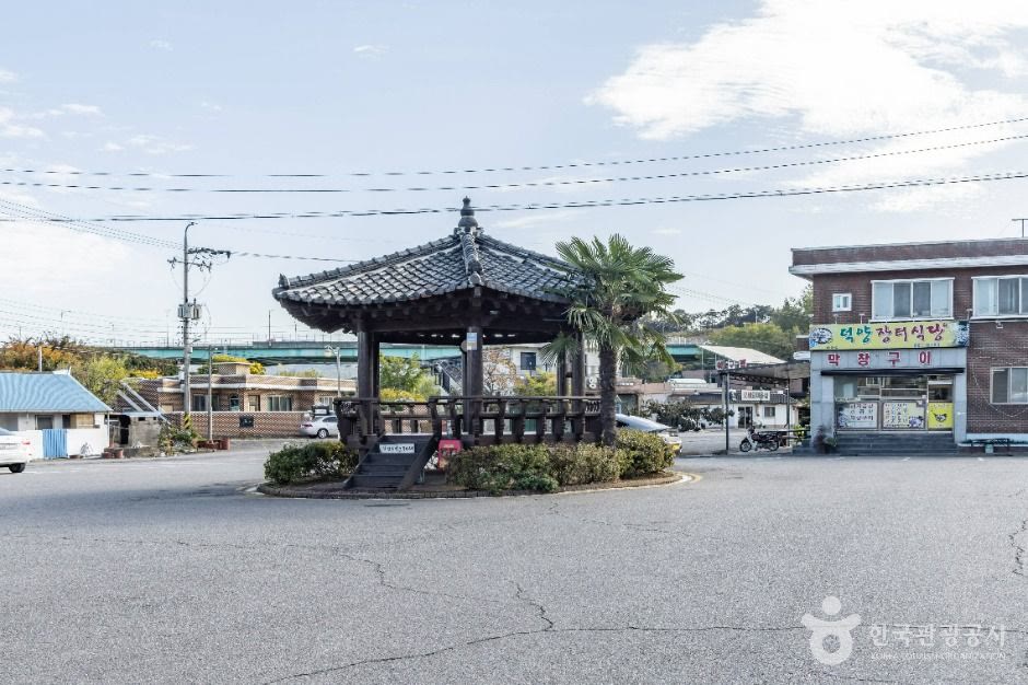 덕양시장 여수 여수_덕양장 (3, 8일) (1) (사진: 한국관광공사)