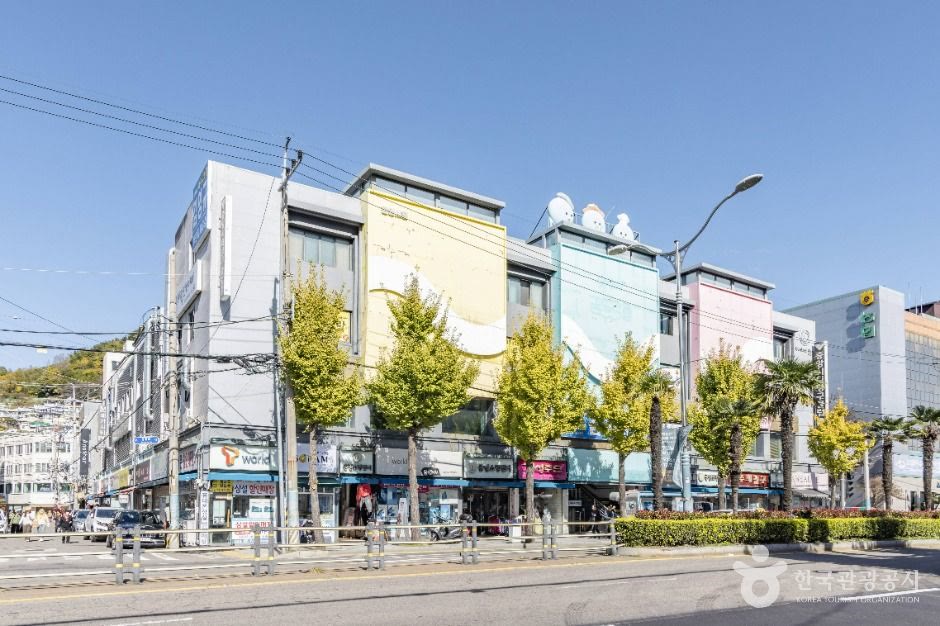 중앙쇼핑센터 여수 여수_ (2) (사진: 한국관광공사)